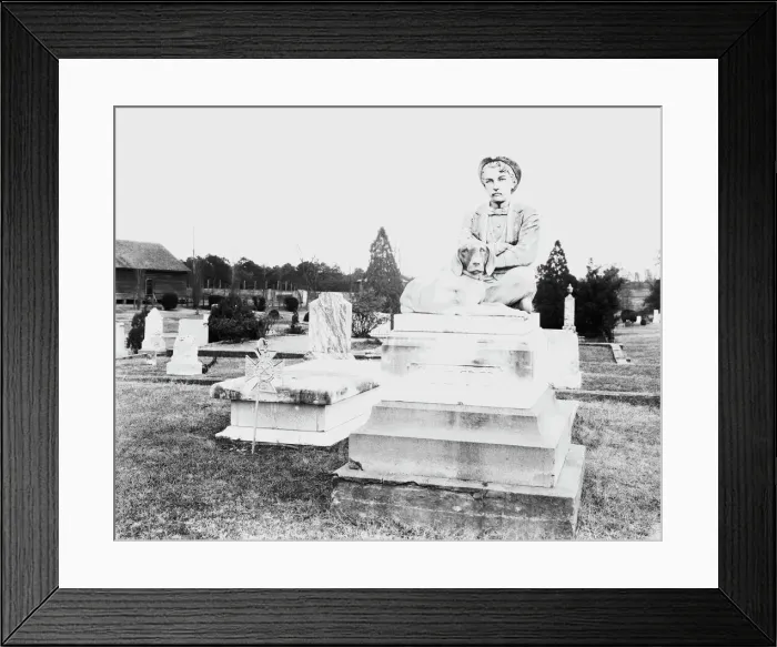 Framed Print : Victorian gravestone, Mississippi, 1935. Creator: Walker Evans Framed Print : Victorian gravestone, Mississippi, 1935. Creator: Walker Evans