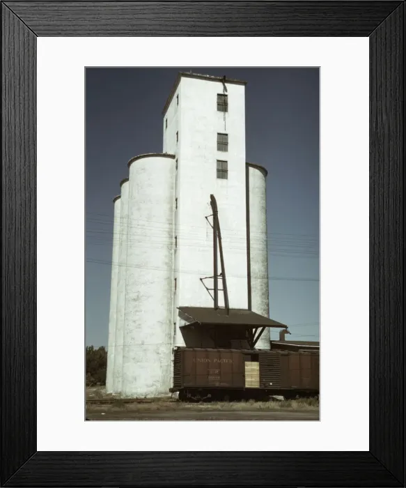 Framed Print : Grain elevator, Caldwell, Idaho, 1941. Creator: Russell Lee