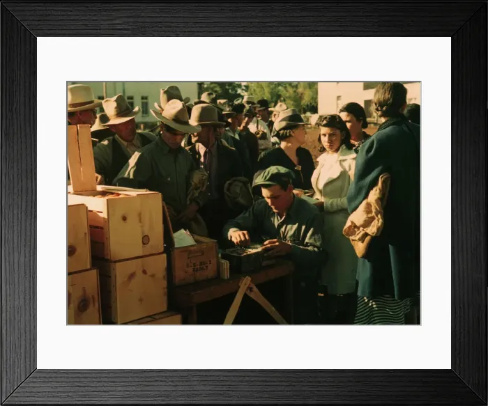 Framed Print : Distributing surplus commodities, St. Johns, Ariz. 1940. Creator: Russell Lee Framed Print : Distributing surplus commodities, St. Johns, Ariz. 1940. Creator: Russell Lee