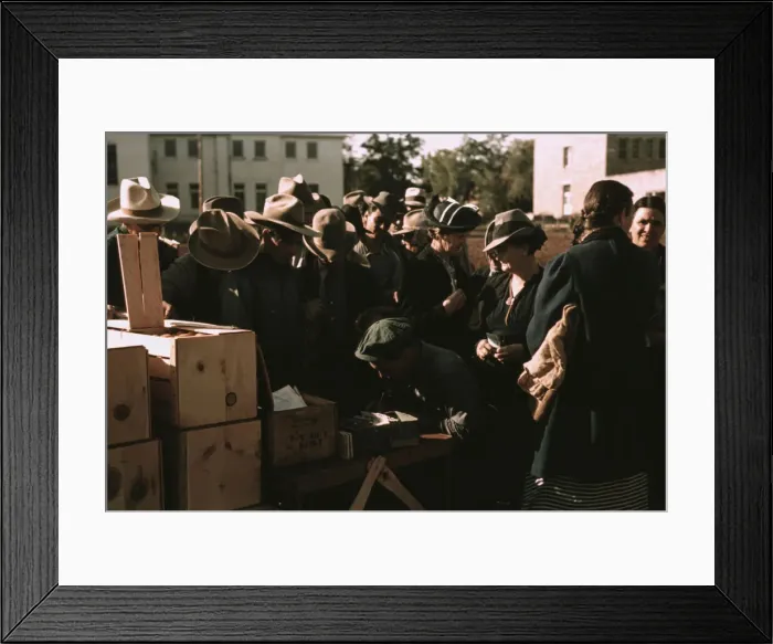 Framed Print : Distributing surplus commodities, St. Johns, Ariz. 1940. Creator: Russell Lee Framed Print : Distributing surplus commodities, St. Johns, Ariz. 1940. Creator: Russell Lee