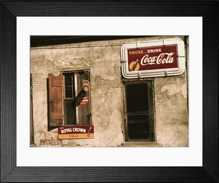 Framed Print : Natchez, Miss. 1940. Creator: Marion Post Wolcott Framed Print : Natchez, Miss. 1940. Creator: Marion Post Wolcott