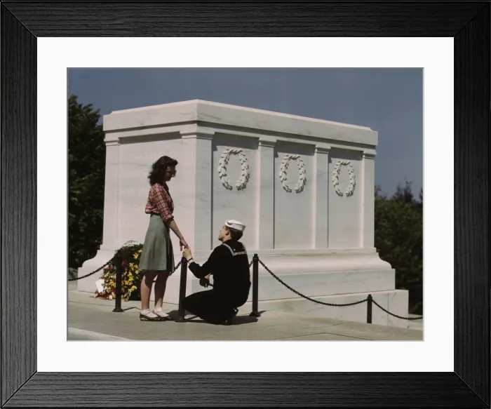 Framed Print : Sailor and girl at the Tomb of the Unknown Soldier, Washington, D. C. 1943. Creator: John Collier Framed Print : Sailor and girl at the Tomb of the Unknown Soldier, Washington, D. C. 1943. Creator: John Collier