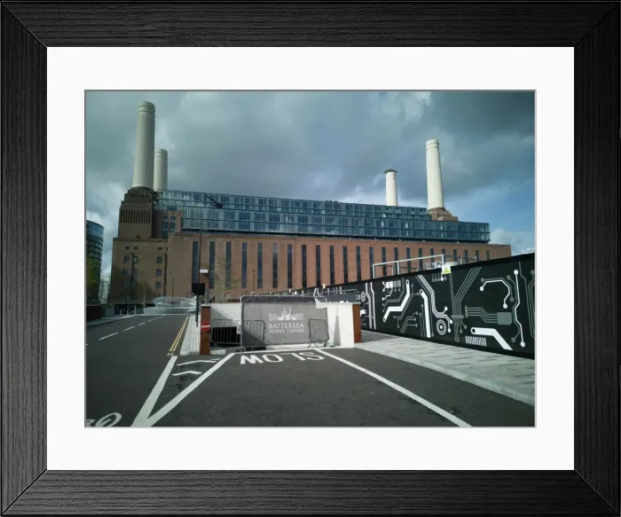 Framed Print : Around Battersea Power Station, London, UK, Oct 2021. Creator: Ethel Davies Framed Print : Around Battersea Power Station, London, UK, Oct 2021. Creator: Ethel Davies