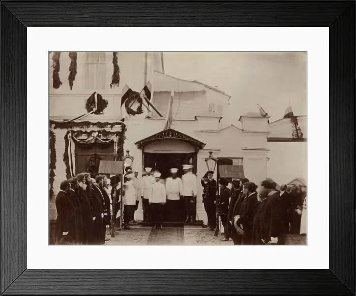 Framed Print : Seeing off Tsesarevich Nicholas Alexandrovich from the city of Kansk, 1891. Creator: AM Zlobkov Framed Print : Seeing off Tsesarevich Nicholas Alexandrovich from the city of Kansk, 1891. Creator: AM Zlobkov