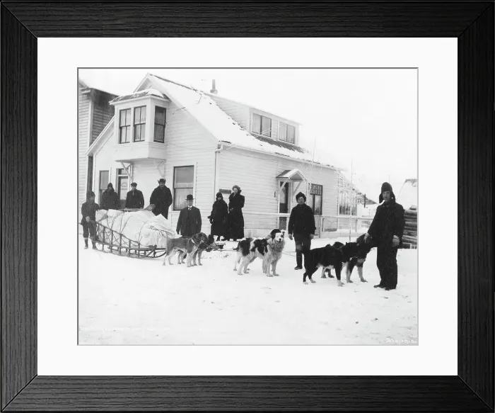 Framed Print : Dog team and Dr. Sutherland's party ready to leave Fairbanks for Kantishna, between c1900 and 1927. Creator: Unknown Framed Print : Dog team and Dr. Sutherland's party ready to leave Fairbanks for Kantishna, between c1900 and 1927. Creator: Unknown