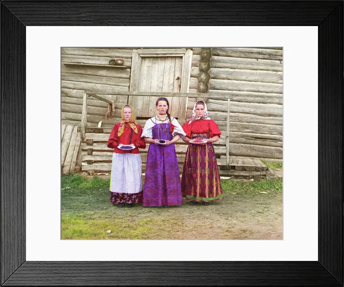 Framed Print : Peasant girls [Russian Empire], 1909. Creator: Sergey Mikhaylovich Prokudin-Gorsky