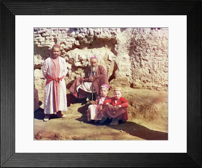 Framed Print : Sart types, Samarkand, between 1905 and 1915. Creator: Sergey Mikhaylovich Prokudin-Gorsky Framed Print : Sart types, Samarkand, between 1905 and 1915. Creator: Sergey Mikhaylovich Prokudin-Gorsky