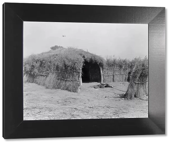 Cahuilla house in the desert, California, c1924. Creator: Edward Sheriff Curtis