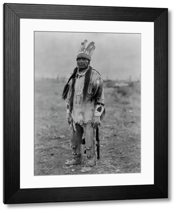 Framed Print : A Klamath in costume, c1923. Creator: Edward Sheriff Curtis Framed Print : A Klamath in costume, c1923. Creator: Edward Sheriff Curtis