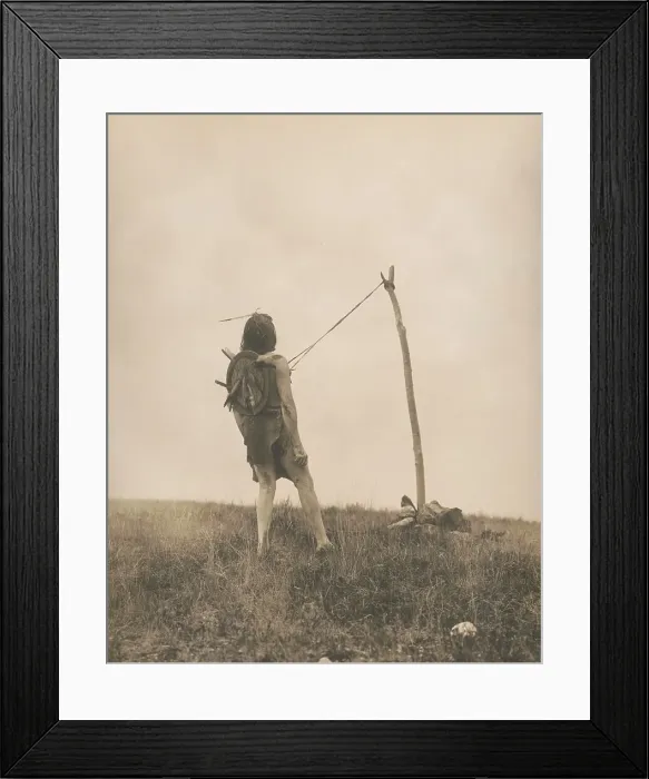 Framed Print : For strength and visions-Apsaroke, c1908. Creator: Edward Sheriff Curtis Framed Print : For strength and visions-Apsaroke, c1908. Creator: Edward Sheriff Curtis