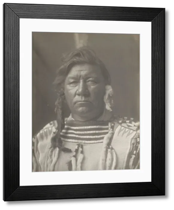 Framed Print : John Wallace, 1908. Creator: Edward Sheriff Curtis Framed Print : John Wallace, 1908. Creator: Edward Sheriff Curtis