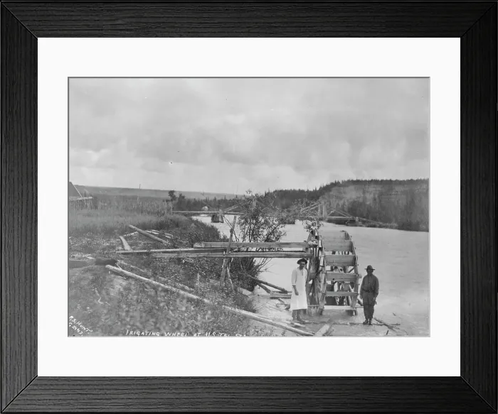 Framed Print : Irrigation wheel at U.S. Telegraph Station, between c1900 and c1930. Creator: Hunt, Phinney S Framed Print : Irrigation wheel at U.S. Telegraph Station, between c1900 and c1930. Creator: Hunt, Phinney S