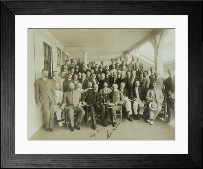 Framed Print : Russians & newspaper men - Sergei Witte, Baron Rosen with their suite and newspaper men, 1905. Creator: Perry Enoch Conner. Russians & newspaper men - Sergei Witte, Baron Rosen with their suite and newspaper men, 1905 Framed Print : Russians & newspaper men - Sergei Witte, Baron Rosen with their suite and newspaper men, 1905. Creator: Perry Enoch Conner. Russians & newspaper men - Sergei Witte, Baron Rosen with their suite and newspaper men, 1905