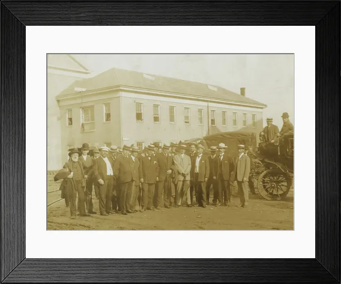 Framed Print : Newspaper correspondents at Portsmouth Peace Conference 1905, 1905. Creator: Unknown Framed Print : Newspaper correspondents at Portsmouth Peace Conference 1905, 1905. Creator: Unknown