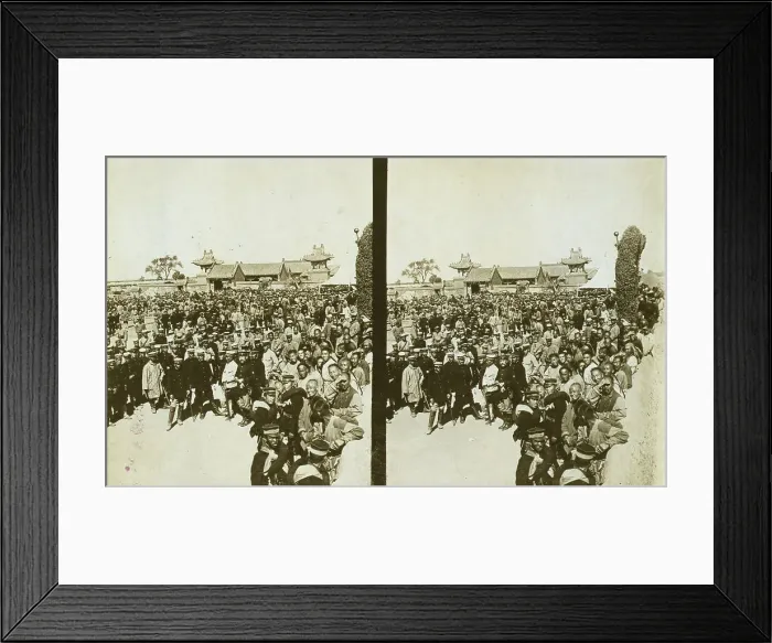 Framed Print : A crowd of Japanese soldiers; Chinese coolies in right foreground, Manchuria, c1905. Creator: Underwood & Underwood. A crowd of Japanese soldiers; Chinese coolies in right foreground, Manchuria, c1905. Creator: Underwood & Underwood Framed Print : A crowd of Japanese soldiers; Chinese coolies in right foreground, Manchuria, c1905. Creator: Underwood & Underwood. A crowd of Japanese soldiers; Chinese coolies in right foreground, Manchuria, c1905. Creator: Underwood & Underwood
