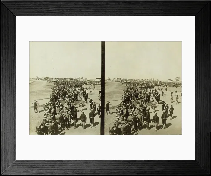 Framed Print : Japanese soldiers on a beach in Manchuria, c1905. Creator: Underwood & Underwood. Japanese soldiers on a beach in Manchuria, c1905. Creator: Underwood & Underwood