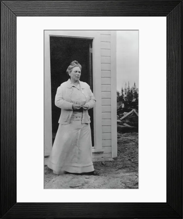 Framed Print : Mother White, between c1900 and 1916. Creator: Unknown Framed Print : Mother White, between c1900 and 1916. Creator: Unknown