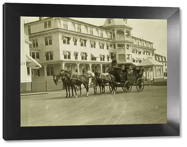 A Talley-Ho coach in front of the Wentworth Hotel, Portsmouth, N.H. 1905. Creator: Unknown