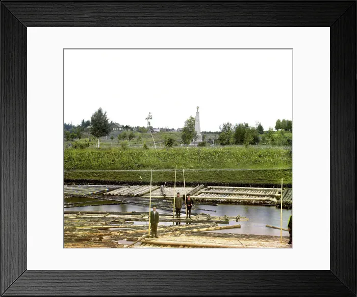 Framed Print : Men on rafts in foreground, 1909. Creator: Sergey Mikhaylovich Prokudin-Gorsky Framed Print : Men on rafts in foreground, 1909. Creator: Sergey Mikhaylovich Prokudin-Gorsky