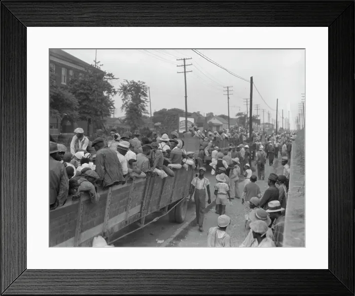 Framed Print : Cotton hoers loading at Memphis, Tennessee for the day's work in Arkansas, 1937. Creator: Dorothea Lange Framed Print : Cotton hoers loading at Memphis, Tennessee for the day's work in Arkansas, 1937. Creator: Dorothea Lange