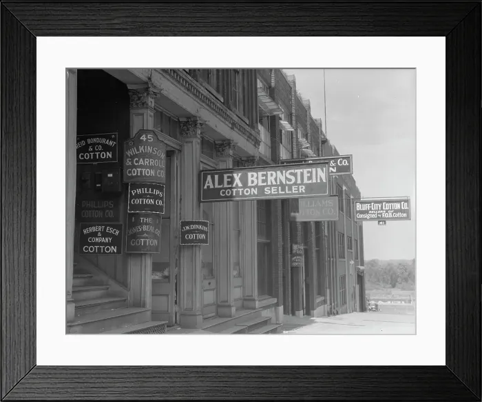 Framed Print : Looking down Union Avenue, Memphis, Tennessee, 1937. Creator: Dorothea Lange Framed Print : Looking down Union Avenue, Memphis, Tennessee, 1937. Creator: Dorothea Lange