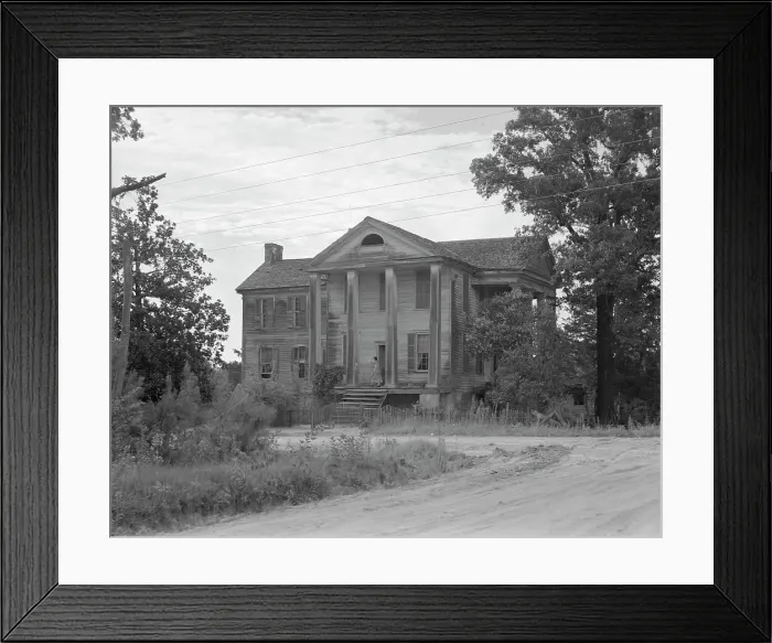 Framed Print : Antebellum plantation, Greene County, Georgia, 1937. Creator: Dorothea Lange Framed Print : Antebellum plantation, Greene County, Georgia, 1937. Creator: Dorothea Lange