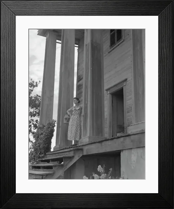 Framed Print : Antebellum plantation house in Greene County, Georgia, 1937. Creator: Dorothea Lange Framed Print : Antebellum plantation house in Greene County, Georgia, 1937. Creator: Dorothea Lange