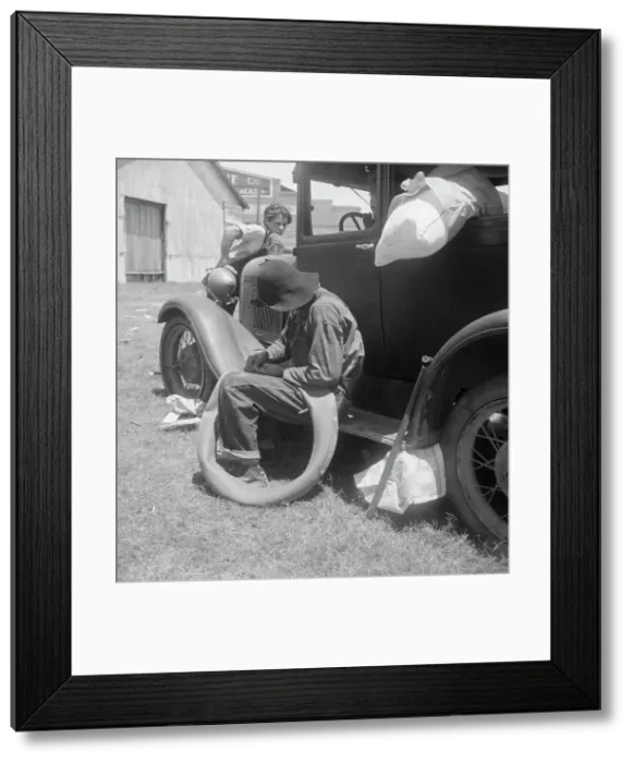Framed Print : South Georgia tobacco sharecroppers, Douglas, Georgia, 1938. Creator: Dorothea Lange Framed Print : South Georgia tobacco sharecroppers, Douglas, Georgia, 1938. Creator: Dorothea Lange