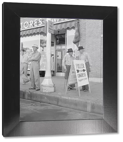 On the town square, Fayetteville, Arkansas, 1938. Creator: Dorothea Lange