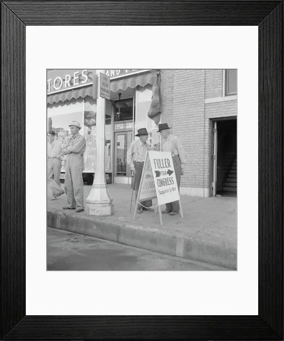 Framed Print : On the town square, Fayetteville, Arkansas, 1938. Creator: Dorothea Lange Framed Print : On the town square, Fayetteville, Arkansas, 1938. Creator: Dorothea Lange