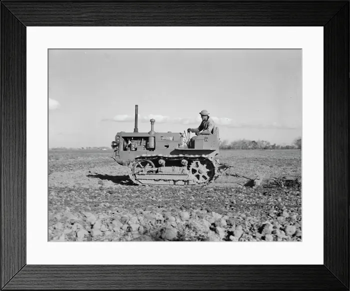 Framed Print : Cultivating potato-fields, west side of San Joaquin Valley, California, 1939. Creator: Dorothea Lange Framed Print : Cultivating potato-fields, west side of San Joaquin Valley, California, 1939. Creator: Dorothea Lange