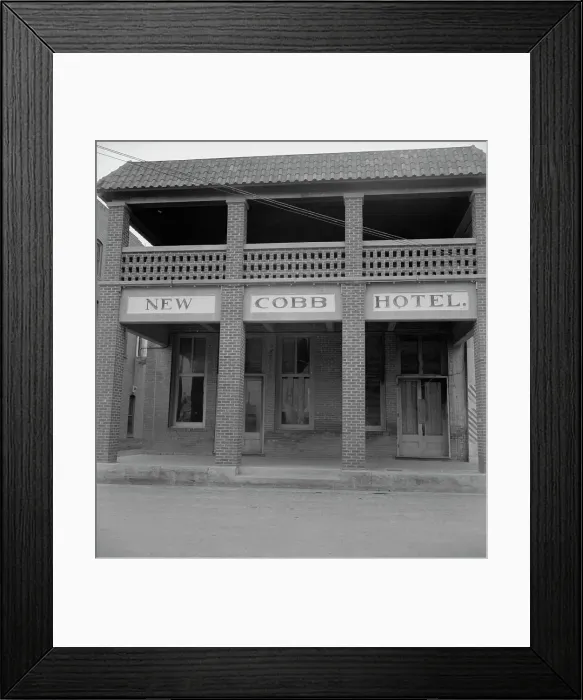 Framed Print : Hotel in Memphis, Texas, 1937. Creator: Dorothea Lange Framed Print : Hotel in Memphis, Texas, 1937. Creator: Dorothea Lange