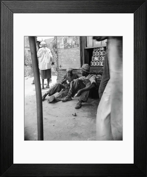Framed Print : Georgia peach pickers eating, Muscella, Georgia, 1936. Creator: Dorothea Lange Framed Print : Georgia peach pickers eating, Muscella, Georgia, 1936. Creator: Dorothea Lange