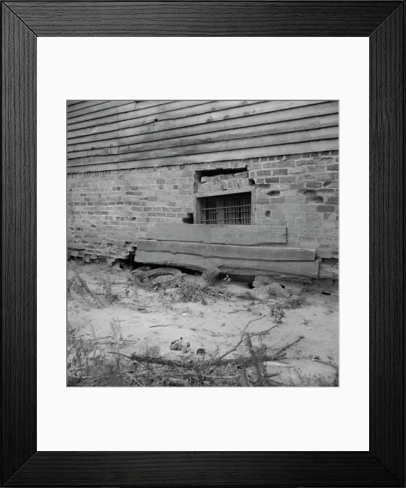 Framed Print : Decaying antebellum plantation house in Greene County, Georgia, 1937. Creator: Dorothea Lange Framed Print : Decaying antebellum plantation house in Greene County, Georgia, 1937. Creator: Dorothea Lange