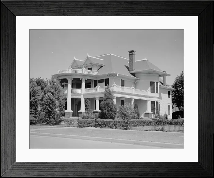 Framed Print : The house that cotton builtEnnis, Texas, 1937. Creator: Dorothea Lange Framed Print : The house that cotton builtEnnis, Texas, 1937. Creator: Dorothea Lange