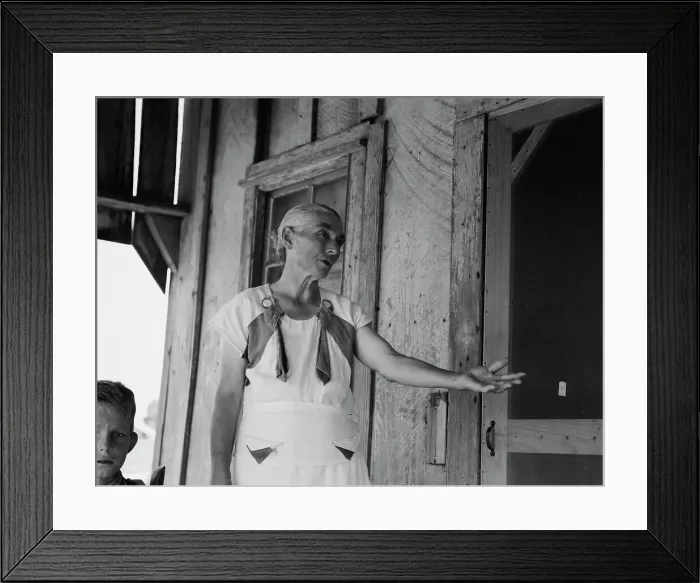 Framed Print : Grandmother of sharecropper family near Cleveland, Mississippi, 1937. Creator: Dorothea Lange Framed Print : Grandmother of sharecropper family near Cleveland, Mississippi, 1937. Creator: Dorothea Lange