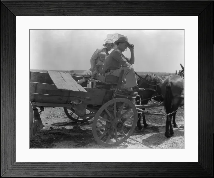 Framed Print : Oklahoma roadside encounter day laborers, 1936. Creator: Dorothea Lange Framed Print : Oklahoma roadside encounter day laborers, 1936. Creator: Dorothea Lange