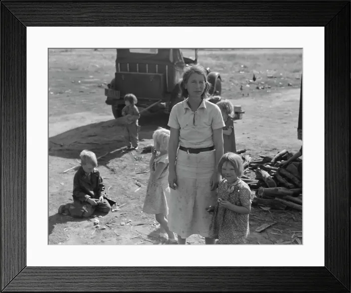 Framed Print : Oklahoma mother of five children, now picking cotton in California, near Fresno, 1936. Creator: Dorothea Lange Framed Print : Oklahoma mother of five children, now picking cotton in California, near Fresno, 1936. Creator: Dorothea Lange