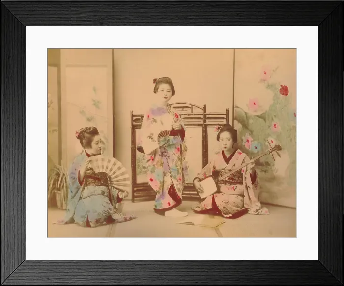 Framed Print : Japanese women, c. 1890. Creator: Kimbei, Kusakabe (1841-1932) Framed Print : Japanese women, c. 1890. Creator: Kimbei, Kusakabe (1841-1932)