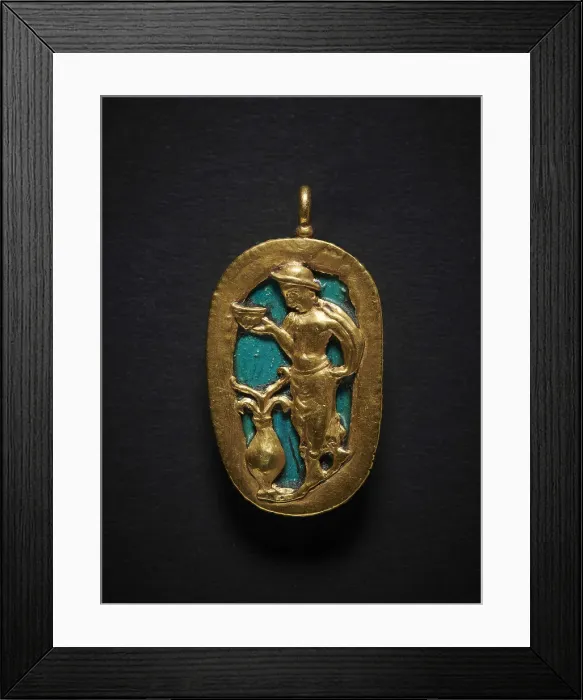 Framed Print : Medallion with late Roman cameo insert, 4th-6th century. Creator: Central Asian Art Framed Print : Medallion with late Roman cameo insert, 4th-6th century. Creator: Central Asian Art