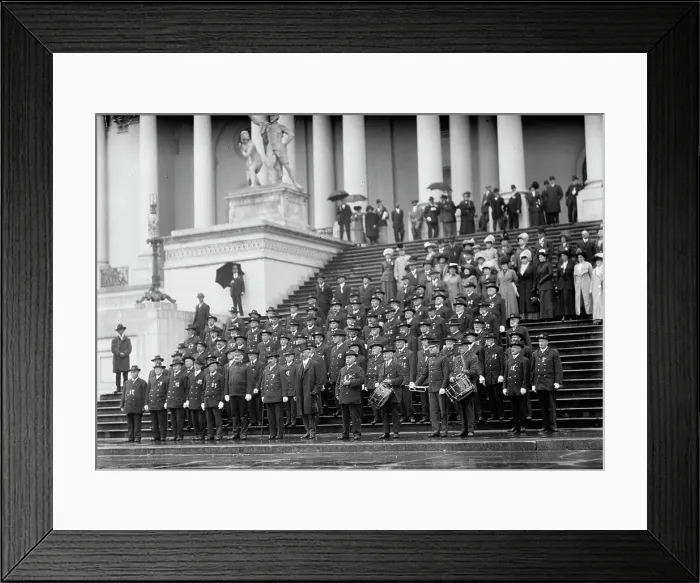 Framed Print : Grand Army of The Republic - Group, 1910. Creator: Harris & Ewing. Grand Army of The Republic - Group, 1910. Creator: Harris & Ewing Framed Print : Grand Army of The Republic - Group, 1910. Creator: Harris & Ewing. Grand Army of The Republic - Group, 1910. Creator: Harris & Ewing