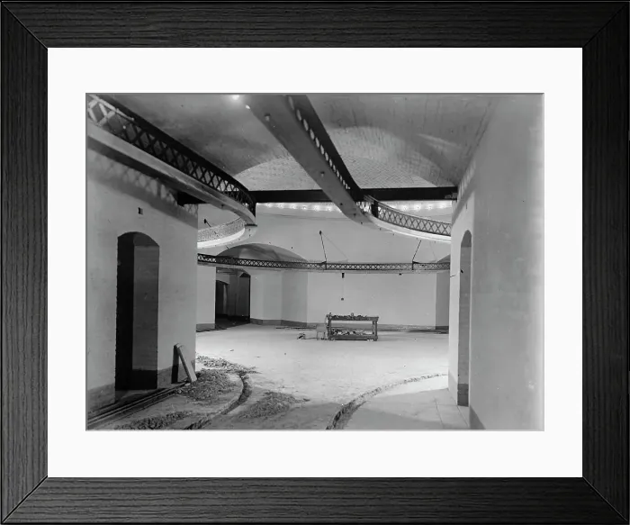 Framed Print : Monorail Subway, Capitol To Senate Monorail System, 1912. Creator: Harris & Ewing. Monorail Subway, Capitol To Senate Monorail System, 1912. Creator: Harris & Ewing Framed Print : Monorail Subway, Capitol To Senate Monorail System, 1912. Creator: Harris & Ewing. Monorail Subway, Capitol To Senate Monorail System, 1912. Creator: Harris & Ewing