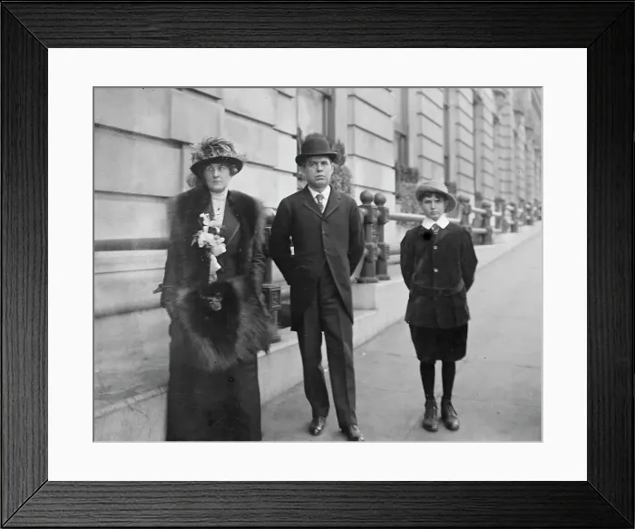 Framed Print : William Purnell Jackson, Senator From Maryland, with Mrs. Jackson And Son, 1912. Creator: Harris & Ewing. William Purnell Jackson, Senator From Maryland, with Mrs. Jackson And Son, 1912. Creator: Harris & Ewing Framed Print : William Purnell Jackson, Senator From Maryland, with Mrs. Jackson And Son, 1912. Creator: Harris & Ewing. William Purnell Jackson, Senator From Maryland, with Mrs. Jackson And Son, 1912. Creator: Harris & Ewing