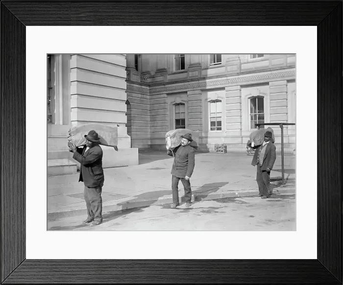 Framed Print : U.S. Congress, Franked Mail, [Washington, DC], 1913. Creator: Harris & Ewing. U.S. Congress, Franked Mail, [Washington, DC], 1913. Creator: Harris & Ewing