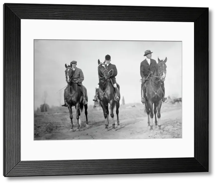 Framed Print : Edgewood Hunt. J.O. Evans; Murphy; Tuckerman, 1912. Creator: Harris & Ewing. Edgewood Hunt. J.O. Evans; Murphy; Tuckerman, 1912. Creator: Harris & Ewing Framed Print : Edgewood Hunt. J.O. Evans; Murphy; Tuckerman, 1912. Creator: Harris & Ewing. Edgewood Hunt. J.O. Evans; Murphy; Tuckerman, 1912. Creator: Harris & Ewing