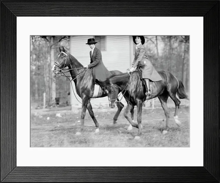 Framed Print : Edgewood Hunt - Miss Bennett; Miss Blackwood, 1912. Creator: Harris & Ewing. Edgewood Hunt - Miss Bennett; Miss Blackwood, 1912. Creator: Harris & Ewing Framed Print : Edgewood Hunt - Miss Bennett; Miss Blackwood, 1912. Creator: Harris & Ewing. Edgewood Hunt - Miss Bennett; Miss Blackwood, 1912. Creator: Harris & Ewing