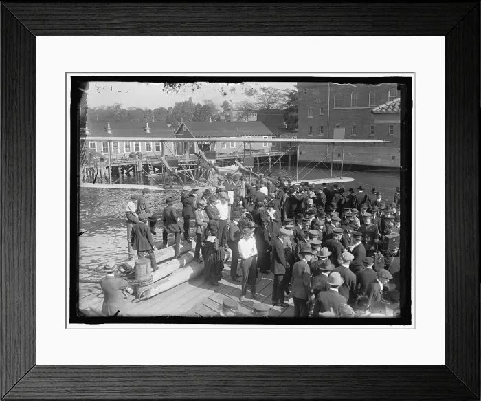 Framed Print : Seaplane, demonstration, between 1910 and 1920. Creator: Harris & Ewing. Seaplane, demonstration, between 1910 and 1920. Creator: Harris & Ewing Framed Print : Seaplane, demonstration, between 1910 and 1920. Creator: Harris & Ewing. Seaplane, demonstration, between 1910 and 1920. Creator: Harris & Ewing