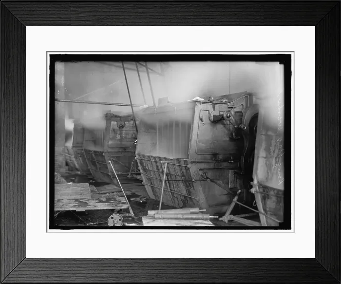 Framed Print : Long rag washer, between 1912 and 1917. Creator: Harris & Ewing. Long rag washer, between 1912 and 1917. Creator: Harris & Ewing Framed Print : Long rag washer, between 1912 and 1917. Creator: Harris & Ewing. Long rag washer, between 1912 and 1917. Creator: Harris & Ewing
