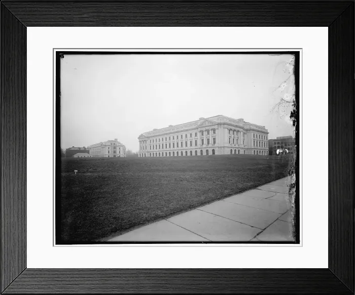 Framed Print : Department of Agriculture Building, Washington, D.C. between 1910 and 1920. Creator: Harris & Ewing. Department of Agriculture Building, Washington, D.C. between 1910 and 1920. Creator: Harris & Ewing Framed Print : Department of Agriculture Building, Washington, D.C. between 1910 and 1920. Creator: Harris & Ewing. Department of Agriculture Building, Washington, D.C. between 1910 and 1920. Creator: Harris & Ewing