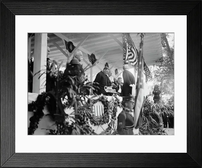 Framed Print : Statue of Commodore John Barry unveiled, Washington DC, 16 May 1914. Creator: Harris & Ewing. Statue of Commodore John Barry unveiled, Washington DC, 16 May 1914. Creator: Harris & Ewing Framed Print : Statue of Commodore John Barry unveiled, Washington DC, 16 May 1914. Creator: Harris & Ewing. Statue of Commodore John Barry unveiled, Washington DC, 16 May 1914. Creator: Harris & Ewing